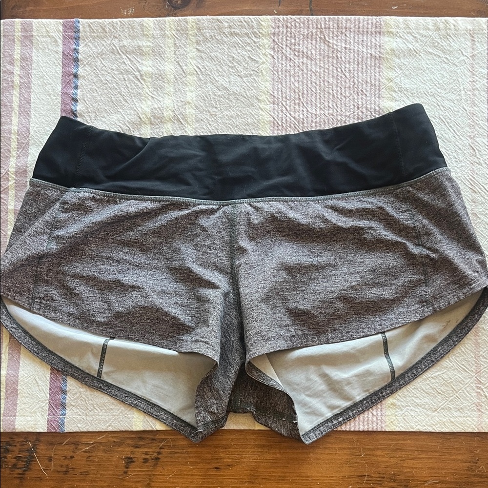 Lululemon Women’s Gray Athletic Shorts with Black Waistband Size 4